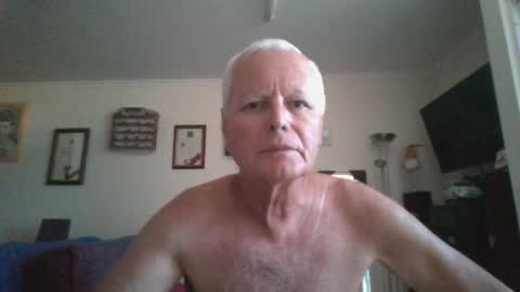 Snapshot of johndesnudado chatting on July 5, 2026, 8:21 am johndesnudado online show from July 5, 2026, 8:21 am