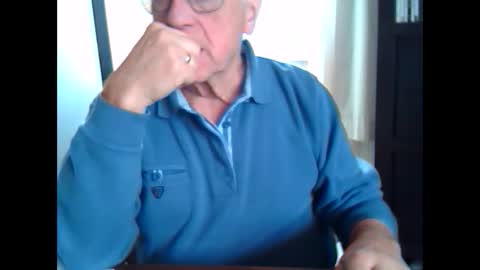 Snapshot of johnjohn6226623 chatting on October 6, 2025, 9:40 am johnjohn6226 online show from October 6, 2025, 9:40 am