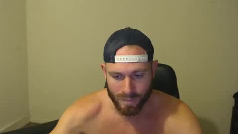 johnla25 online show from October 14, 2025, 2:56 am