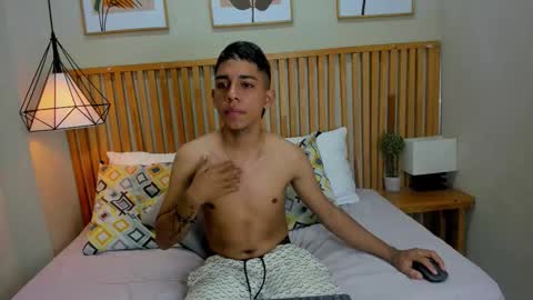 Snapshot of johnn_miller_ chatting on October 17, 2025, 2:19 pm JOHNN MILLER online show from October 17, 2025, 2:19 pm