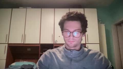 Snapshot of johnny__wood chatting on December 4, 2025, 10:40 pm Johnny online show from December 4, 2025, 10:40 pm