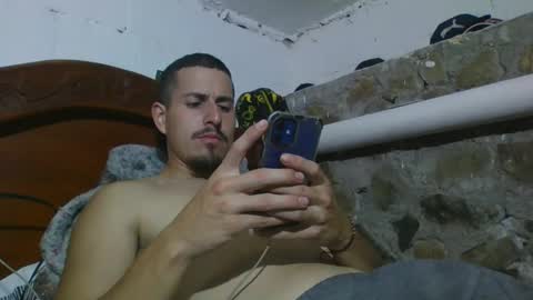 Snapshot of johnny_deep_420 chatting on January 12, 2025, 12:28 am Johnny online show from January 12, 2025, 12:28 am