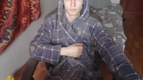 Snapshot of johnny_positive chatting on February 8, 2026, 6:17 am Johnny online show from February 8, 2026, 6:17 am