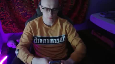 Snapshot of johnny_positive chatting on February 15, 2026, 10:28 pm Johnny online show from February 15, 2026, 10:28 pm