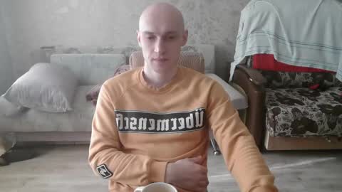 Johnny online show from May 12, 2026, 4:20 am