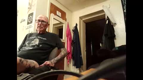 Snapshot of johnnyanubis chatting on February 27, 2026, 1:16 am Master online show from February 27, 2026, 1:16 am