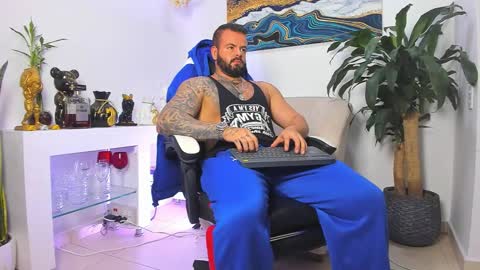 JOHNNY online show from February 10, 2026, 1:10 am