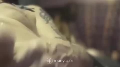 Snapshot of johnnyshung1 chatting on January 10, 2025, 3:50 am johnnyshung1 online show from January 10, 2025, 3:50 am