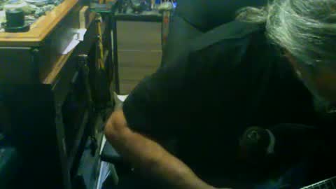 Snapshot of johnnyshung1 chatting on October 1, 2025, 6:36 pm johnnyshung1 online show from October 1, 2025, 6:36 pm