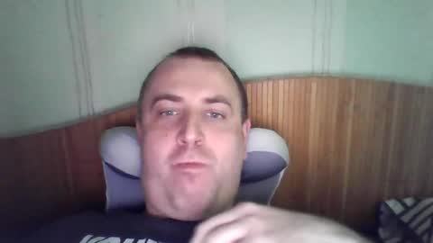 Snapshot of johnoreon chatting on August 3, 2026, 6:23 am johnoreon online show from August 3, 2026, 6:23 am