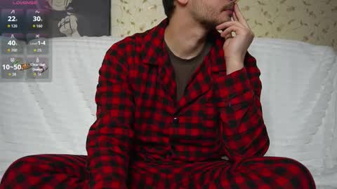 Snapshot of johnstoneisland chatting on December 20, 2025, 9:05 am John online show from December 20, 2025, 9:05 am