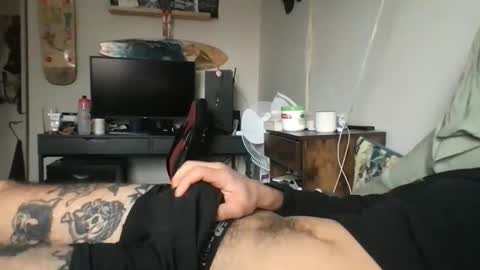 Snapshot of johntizzz chatting on December 3, 2025, 6:39 pm johntizzz online show from December 3, 2025, 6:39 pm