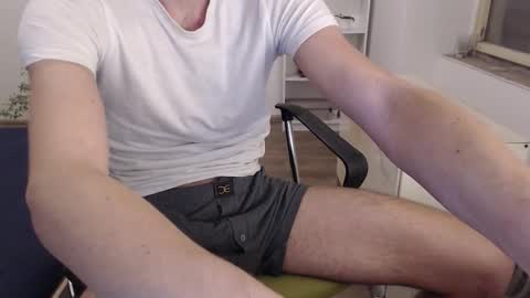 John online show from November 6, 2025, 4:41 pm