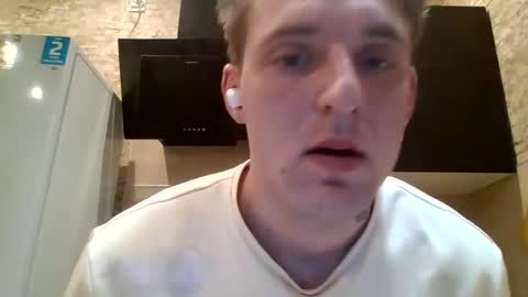 johny27 online show from December 12, 2024, 5:26 pm