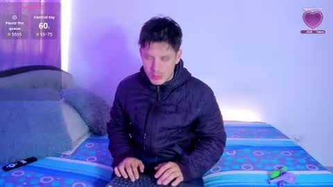 Snapshot of johnycooper08 chatting on June 19, 2026, 12:53 pm johnycooper08 online show from June 19, 2026, 12:53 pm