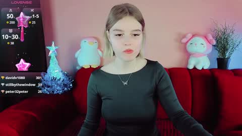 Snapshot of joice_queen chatting on December 16, 2024, 9:52 pm Paula online show from December 16, 2024, 9:52 pm