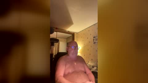 Snapshot of jojo60000529566 chatting on December 18, 2025, 6:52 am jojo60000529566 online show from December 18, 2025, 6:52 am