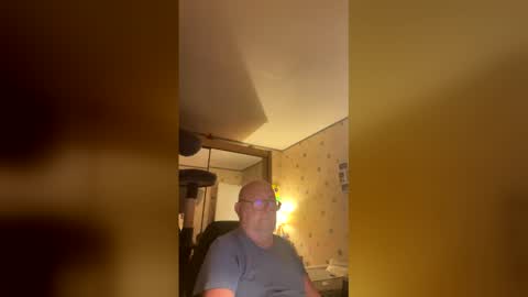 Snapshot of jojo60000529566 chatting on December 19, 2025, 6:53 am jojo60000529566 online show from December 19, 2025, 6:53 am