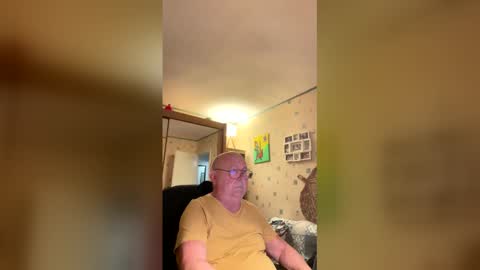 Snapshot of jojo60000529566 chatting on February 11, 2026, 6:35 pm jojo60000529566 online show from February 11, 2026, 6:35 pm