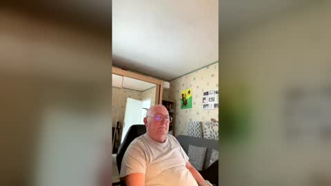 Snapshot of jojo60000529566 chatting on March 16, 2026, 1:15 pm jojo60000529566 online show from March 16, 2026, 1:15 pm