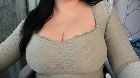 Snapshot of jolenekiss chatting on January 1, 2025, 3:46 pm Jolene online show from January 1, 2025, 3:46 pm