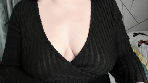 Snapshot of jolenekiss chatting on February 4, 2025, 7:22 pm Jolene online show from February 4, 2025, 7:22 pm