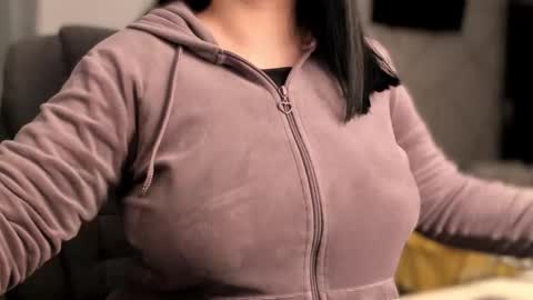 Snapshot of jolenekiss chatting on March 12, 2025, 5:07 pm Jolene online show from March 12, 2025, 5:07 pm