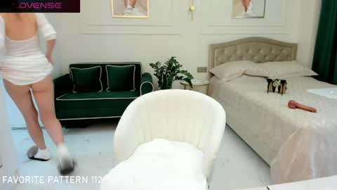 Snapshot of jolie_ozolla chatting on April 17, 2026, 1:58 pm Jolie Ozolla online show from April 17, 2026, 1:58 pm