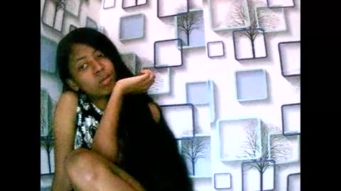 joliekah27 online show from November 29, 2025, 8:28 am