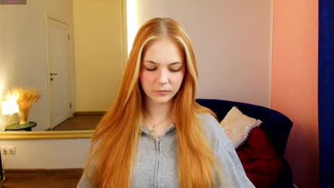 Polly  online show from March 1, 2025, 2:37 am