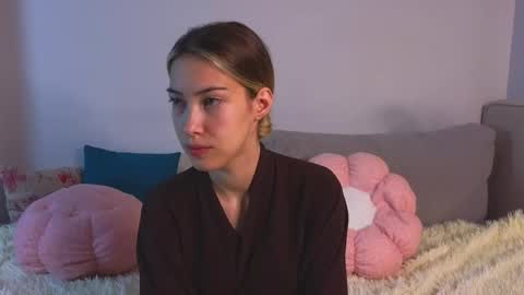 Snapshot of jolyndeb chatting on September 26, 2025, 11:03 am Viola online show from September 26, 2025, 11:03 am