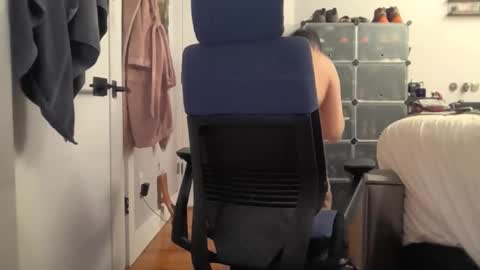 Snapshot of jomanf chatting on October 27, 2025, 8:18 am Mason online show from October 27, 2025, 8:18 am