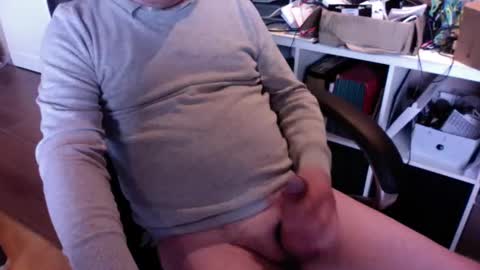 Snapshot of jomaster1970 chatting on October 22, 2025, 7:52 am jomaster1970 online show from October 22, 2025, 7:52 am