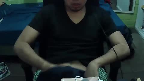 Snapshot of jon099 chatting on December 30, 2024, 6:31 am jon099 online show from December 30, 2024, 6:31 am