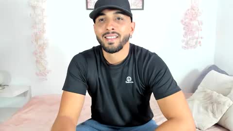 Snapshot of jon_bukowski chatting on November 17, 2025, 7:52 pm Jon online show from November 17, 2025, 7:52 pm