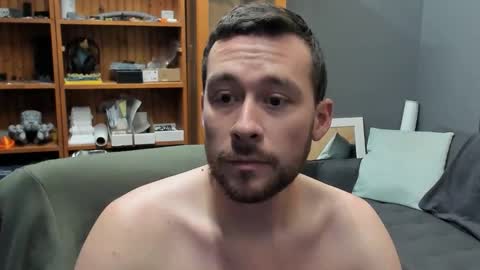 Snapshot of jonadams805 chatting on December 16, 2025, 5:45 am jonadams805 online show from December 16, 2025, 5:45 am