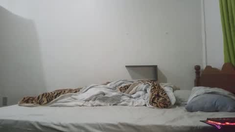 jonasf2525 online show from February 23, 2026, 2:53 am