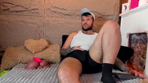 Snapshot of jonathan_rivers chatting on June 22, 2026, 9:45 pm Jonathan RiversNew online show from June 22, 2026, 9:45 pm