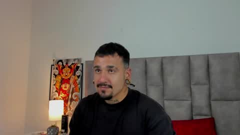 jonhpitt99 online show from March 31, 2026, 10:10 pm