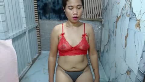 jonna2568 online show from November 28, 2025, 1:58 pm