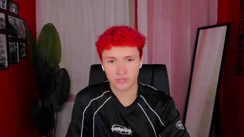 Jonny online show from November 14, 2025, 5:06 am