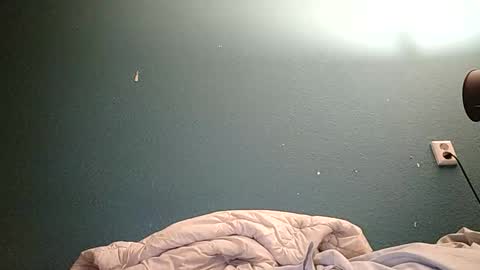 J online show from November 6, 2025, 6:31 pm