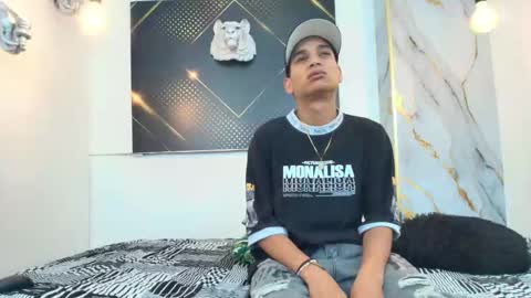 jordanandandrew online show from December 2, 2025, 9:32 pm