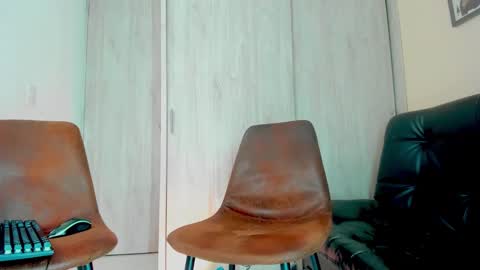 JORGE NARAVEZ online show from December 23, 2025, 1:03 am