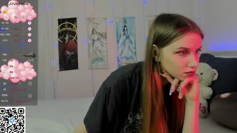 Mila online show from February 1, 2025, 8:26 pm