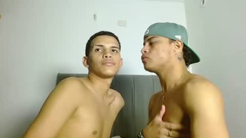 JOSE AND DANIEL online show from June 23, 2026, 11:25 pm
