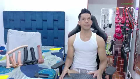 jose_rumbero91 online show from February 9, 2026, 11:47 am