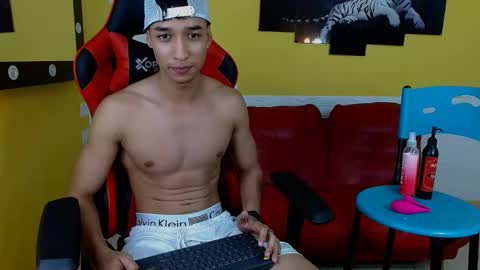 jose_sexycumm online show from January 20, 2025, 8:18 pm