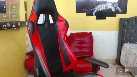 jose_sexycumm online show from November 28, 2025, 8:22 pm