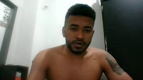 Snapshot of josebabilonia09 chatting on July 25, 2026, 8:01 am Anonimusjb online show from July 25, 2026, 8:01 am